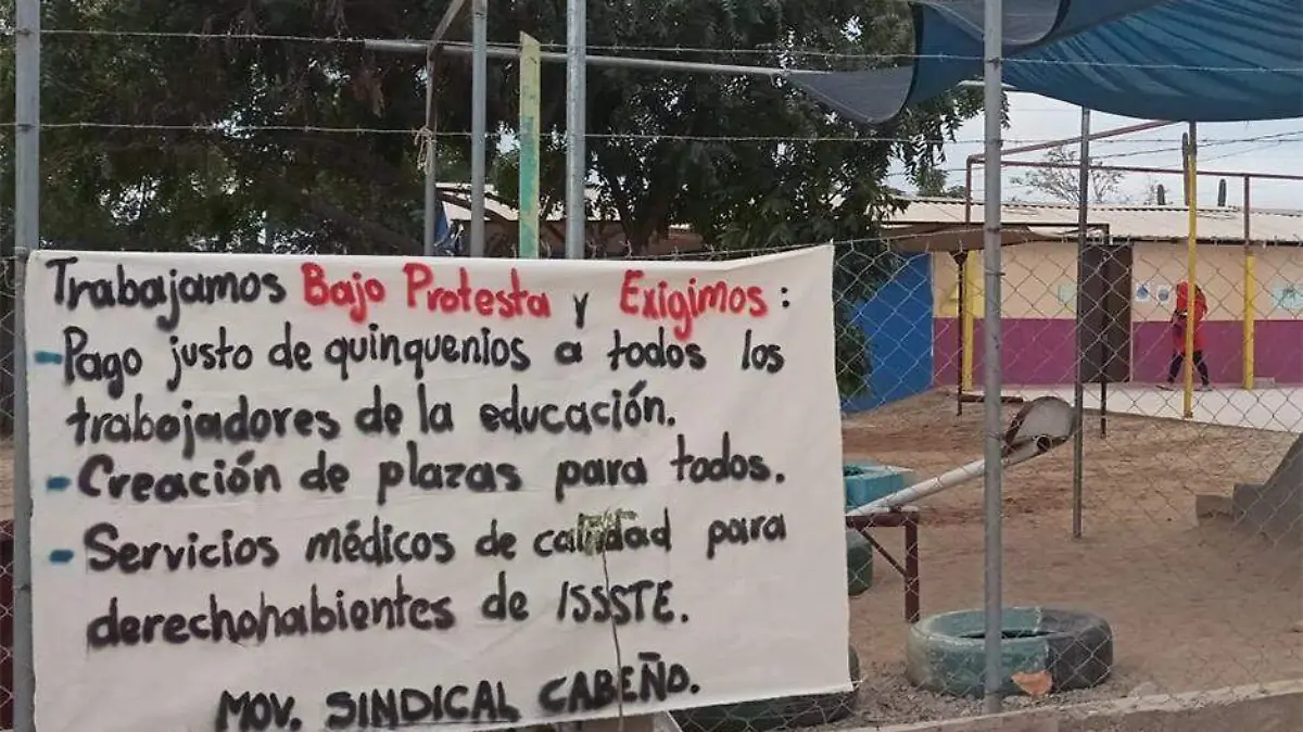 Protesta docentes los cabos